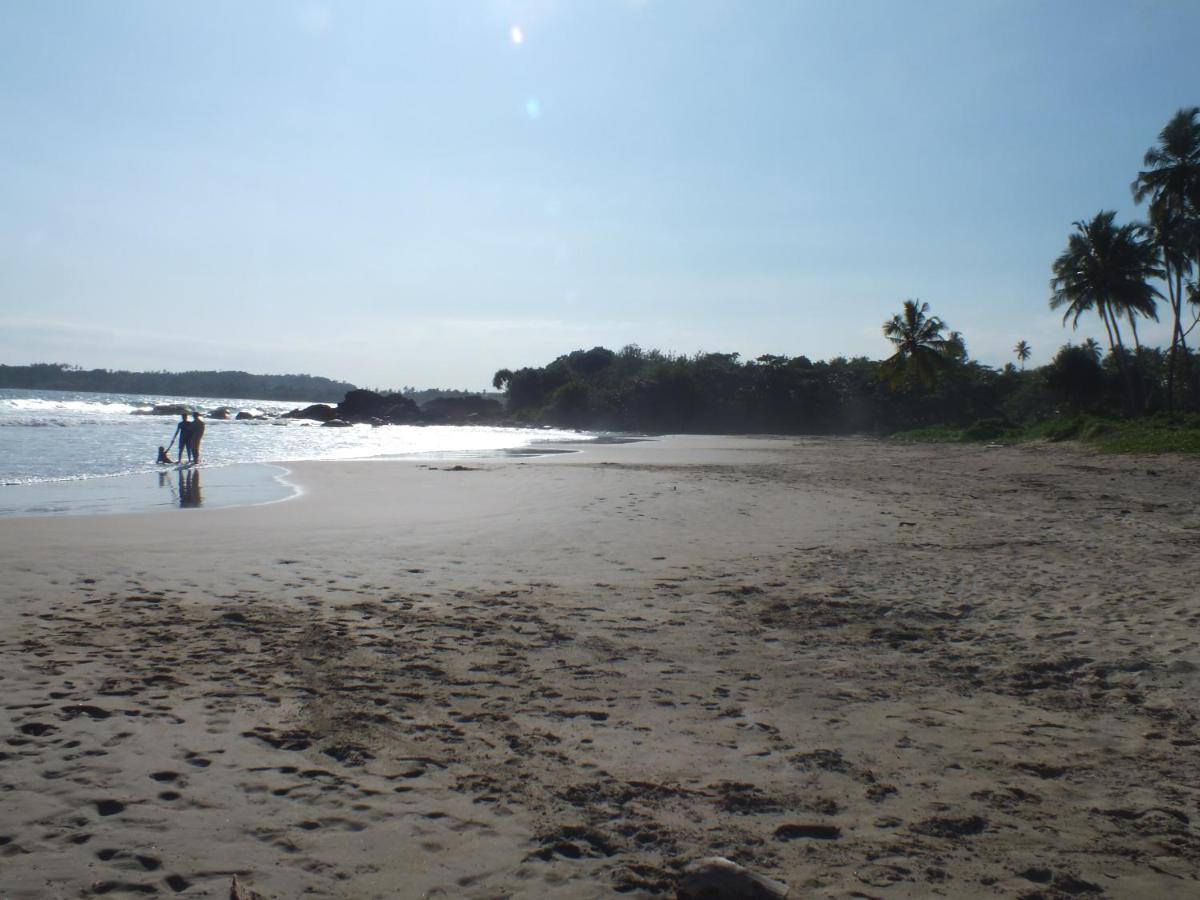 Abraham Beach House แทนกาลเล ภายนอก รูปภาพ