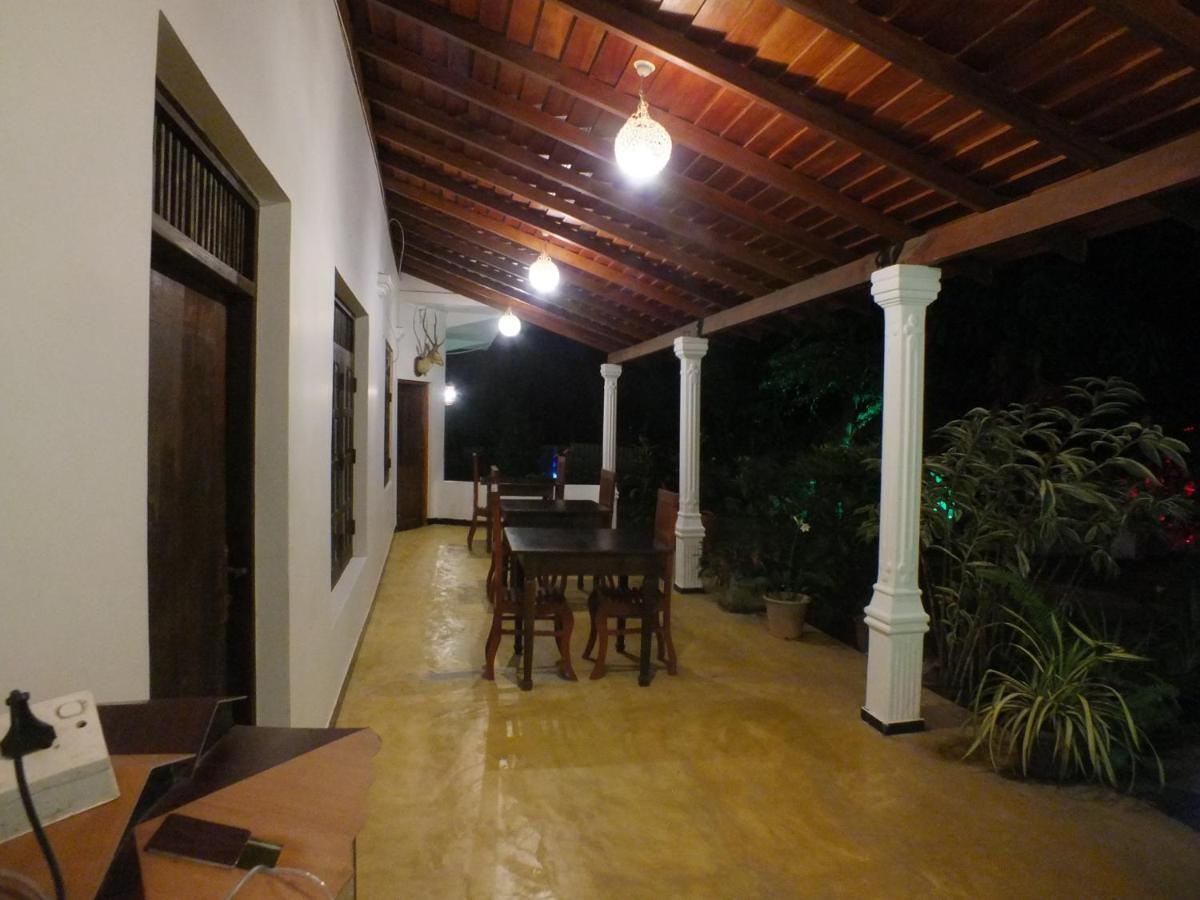 Abraham Beach House แทนกาลเล ภายนอก รูปภาพ